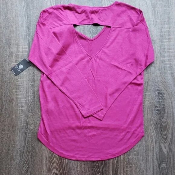 Jessica Simpson "Hester" keyhole back Top - Picture 2 of 2